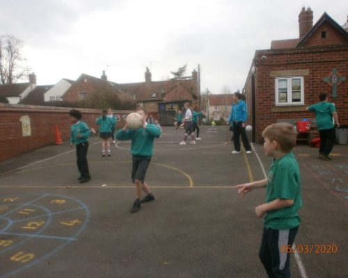 Brilliant netball coaching session on Friday – well done everyone!